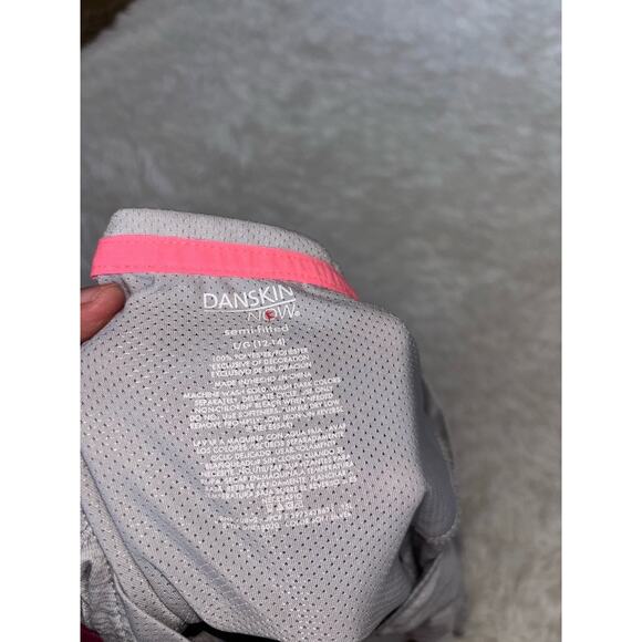 Danskin Now Women’s Sz. L “ Semi Fitttd” Gray Activewear Top. Grt. Shape - Picture 6 of 8